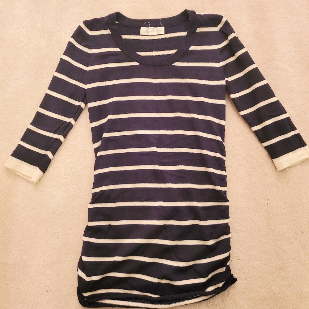 1/4 Sleeve Long Hem Lightweight Shirt